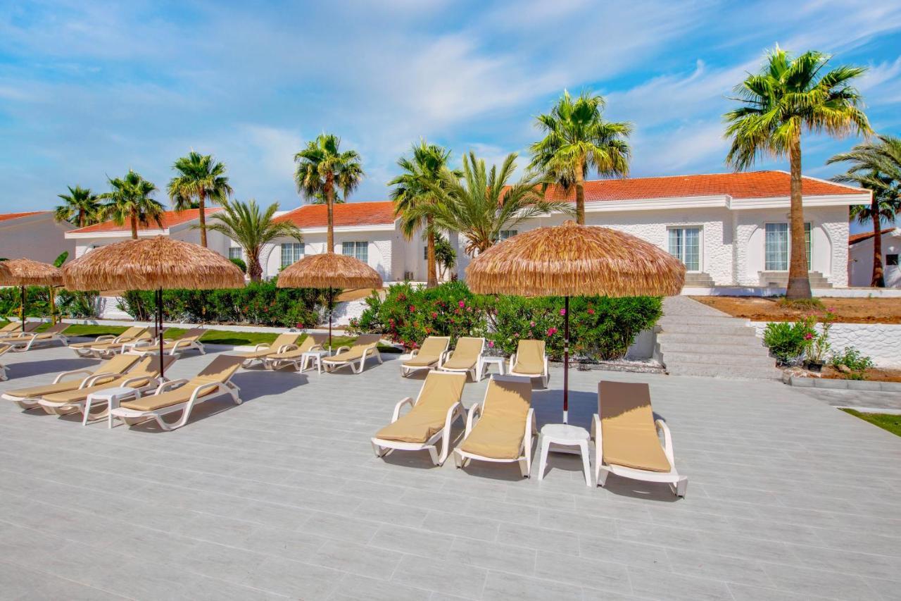 Long Beach Villas Famagusta  Exterior foto
