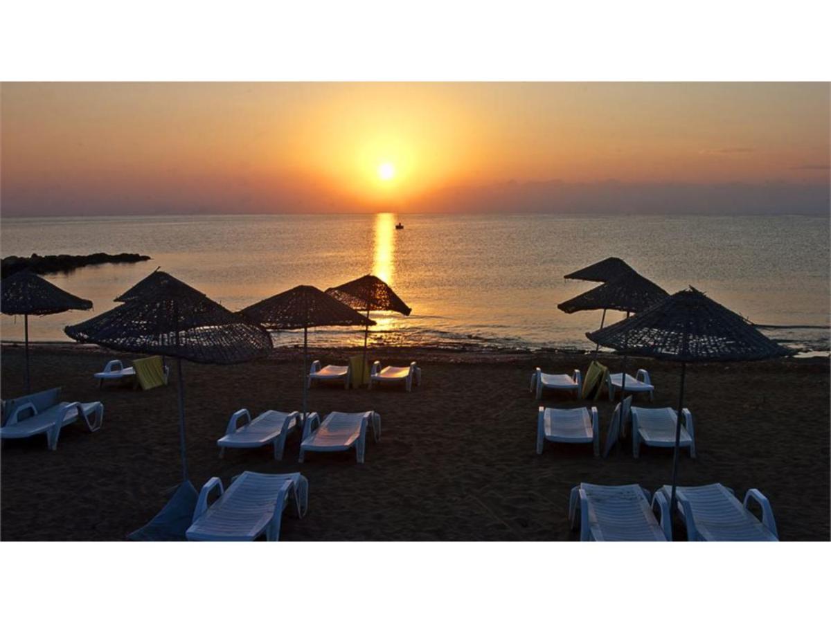 Long Beach Villas Famagusta  Exterior foto